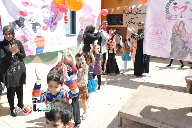 كفرقاسم – فيديو: بساتين الامل, السلام , والمحبة تحتفل بعيد الام على انغام عمو انس وجوقته ..